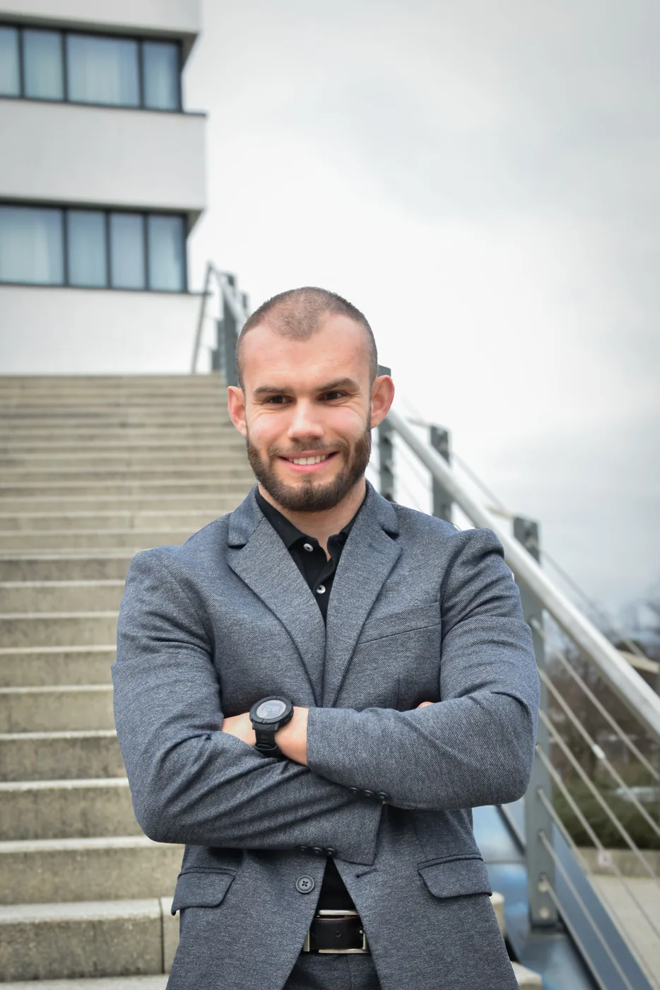 Mann im Anzug bei einem Business-Shooting